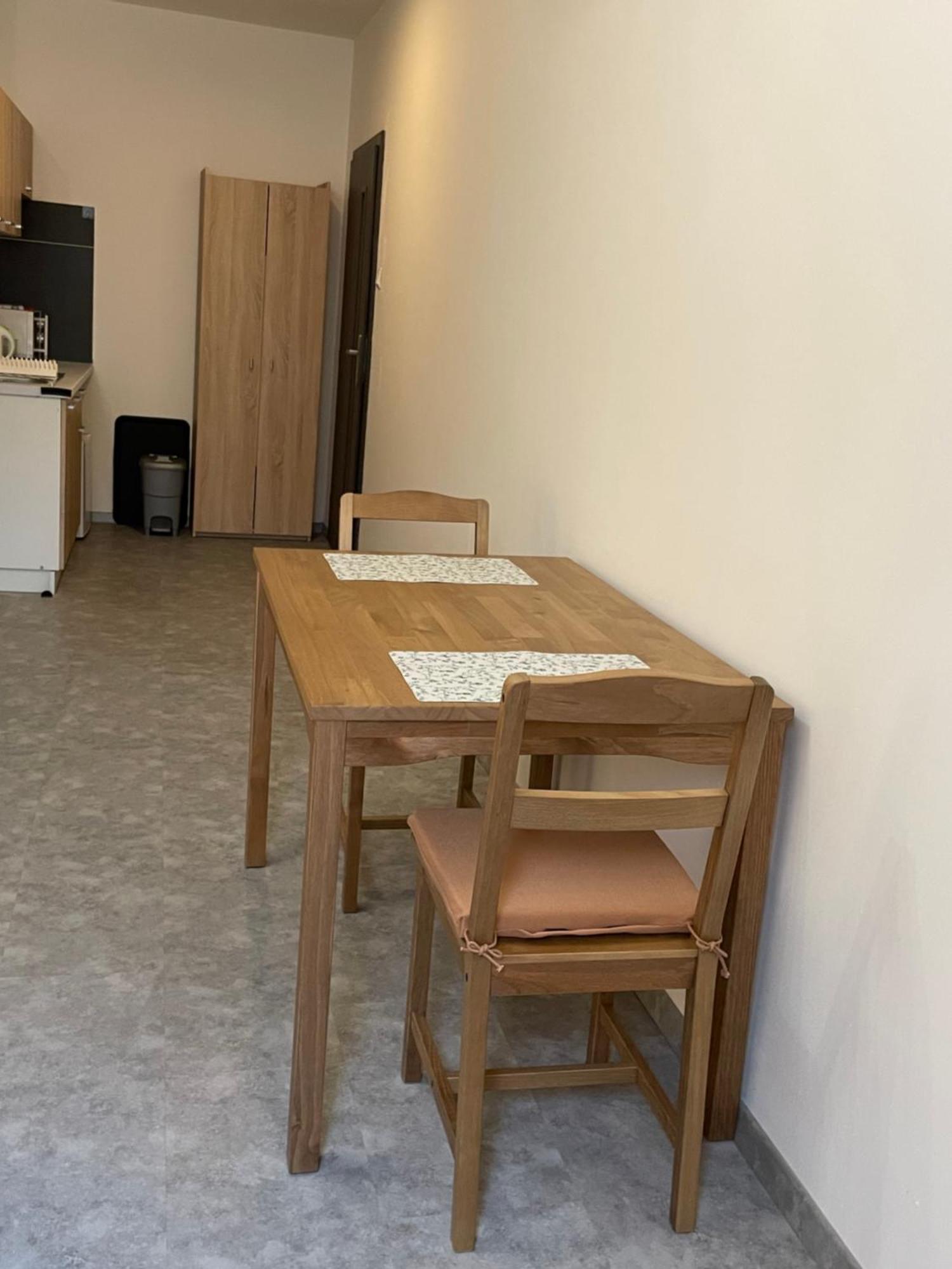 Zu Hause Vendégház Ménhárd Szoba fotó