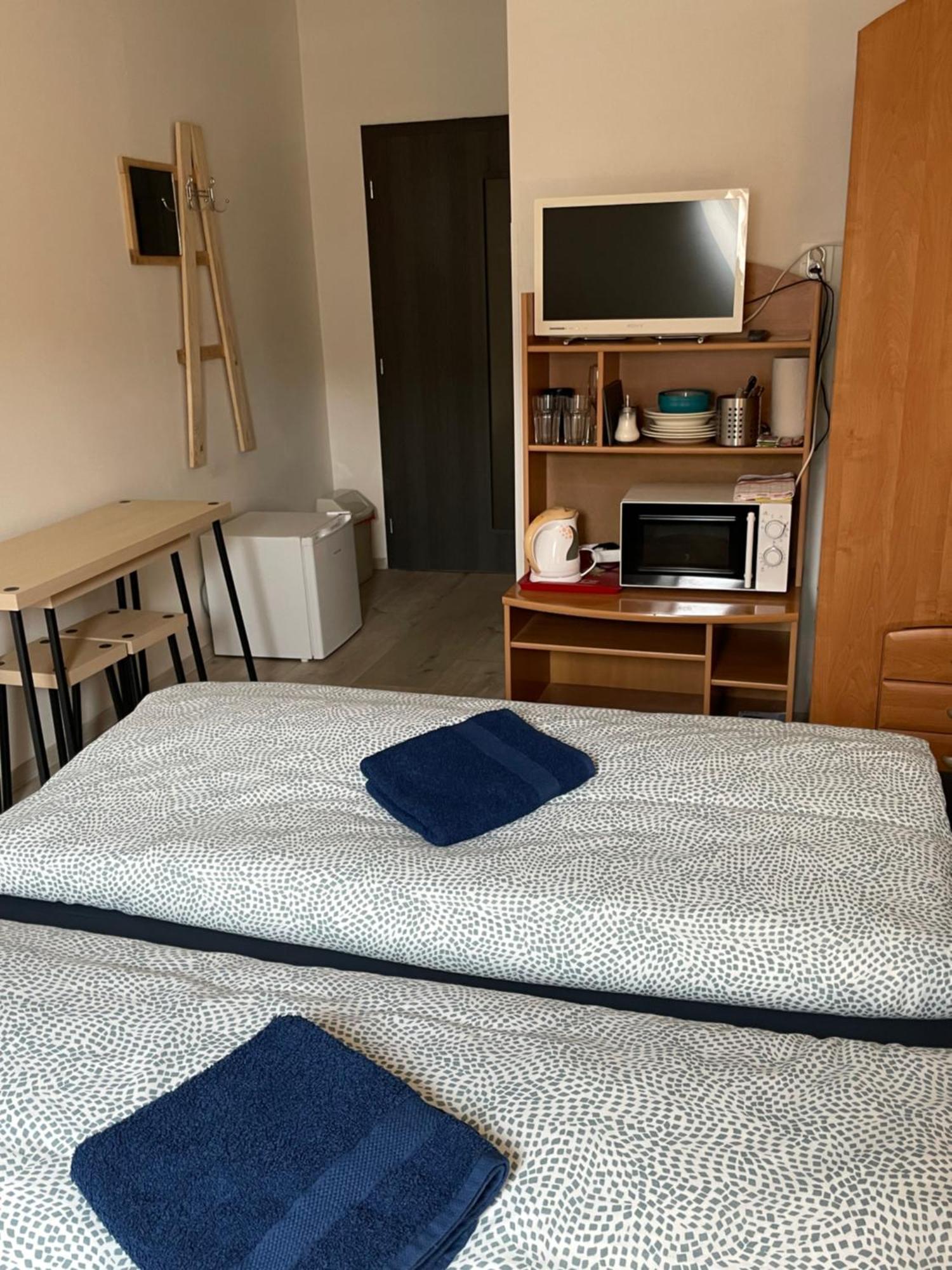 Zu Hause Vendégház Ménhárd Kültér fotó